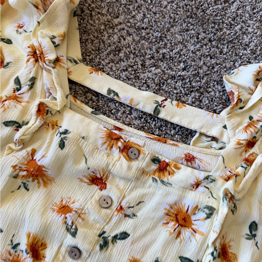 Maurices Cream Button-Front Floral Square-Neck Top - Picture 4 of 6